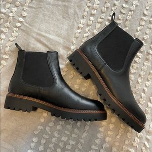 Caslon Miller Chelsea Boot